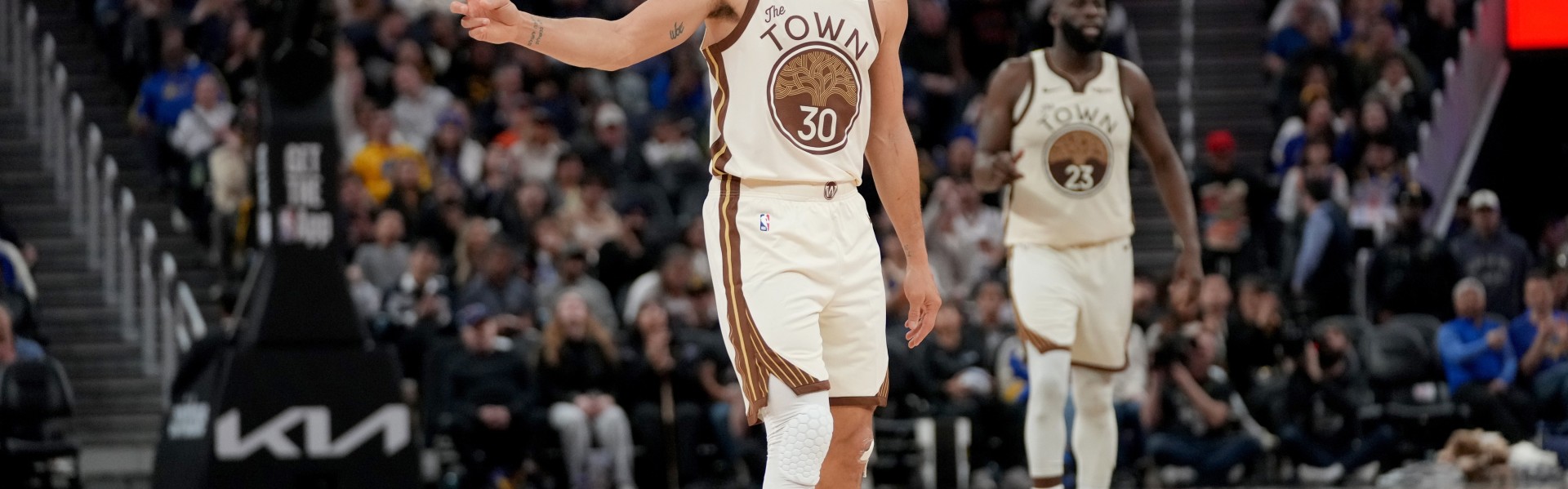 9393体育平台-勇士7大交易目标：除字母哥外也可迎回克莱&amp;威金斯 还可赌戴维斯